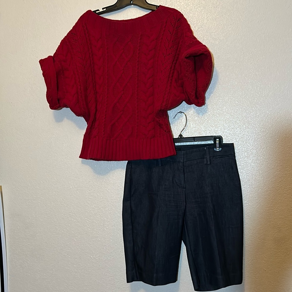 Short sleeve cable knit sweater